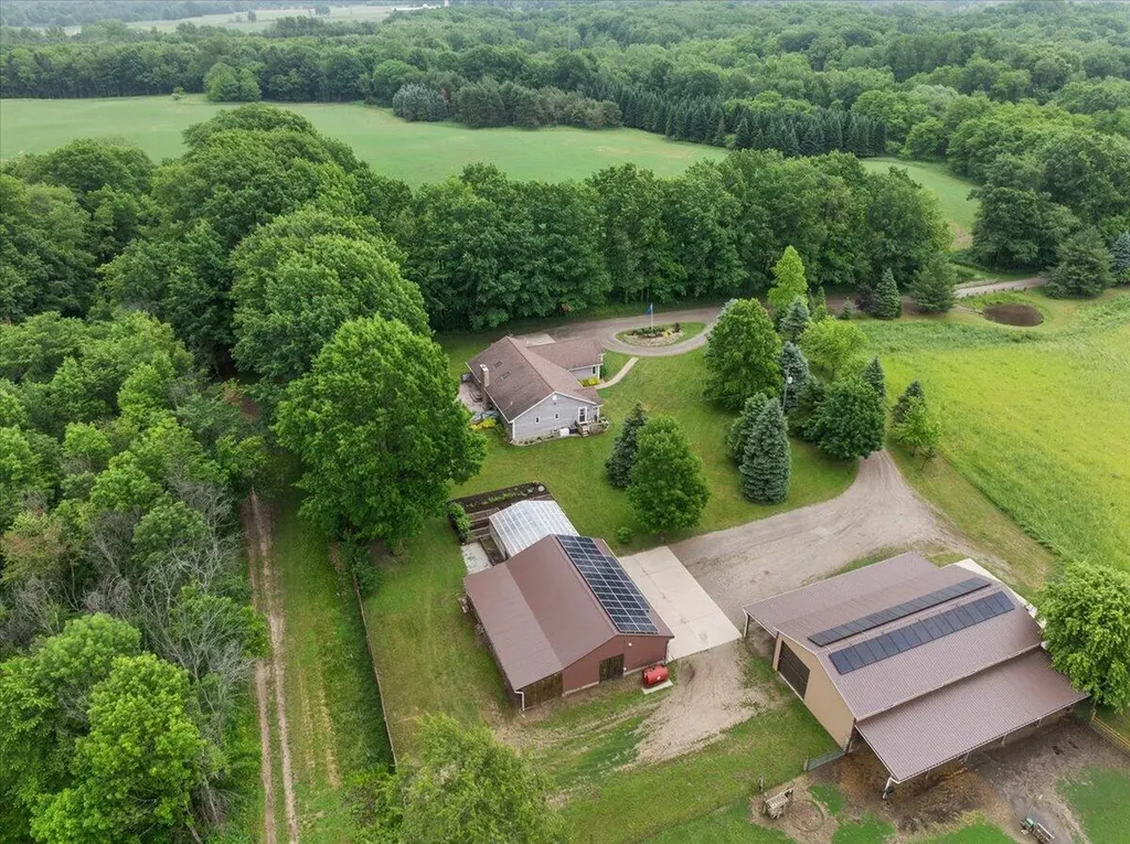 805 W Moore Road Ashland Township MI 49327