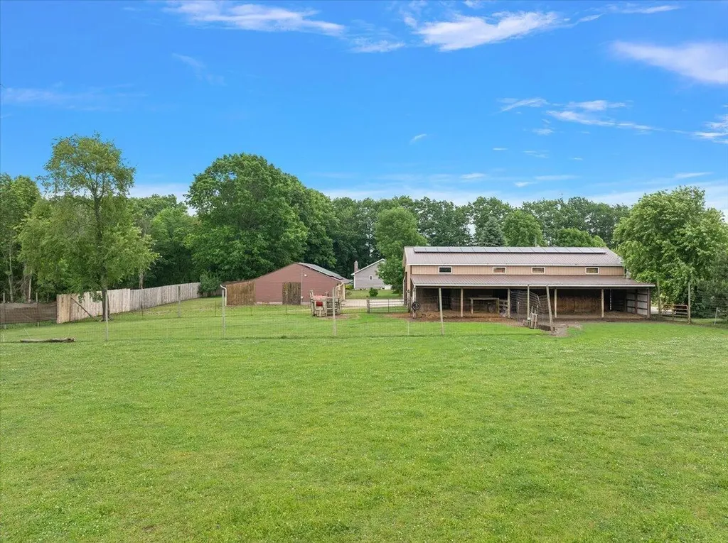805 W Moore Road Ashland Township MI 49327