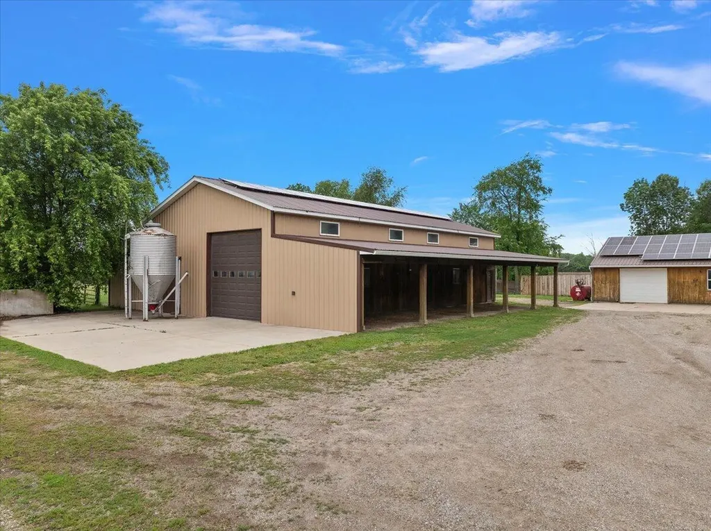 805 W Moore Road Ashland Township MI 49327