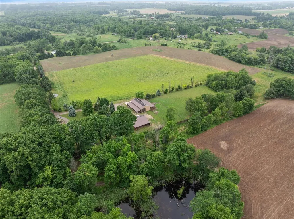 805 W Moore Road Ashland Township MI 49327