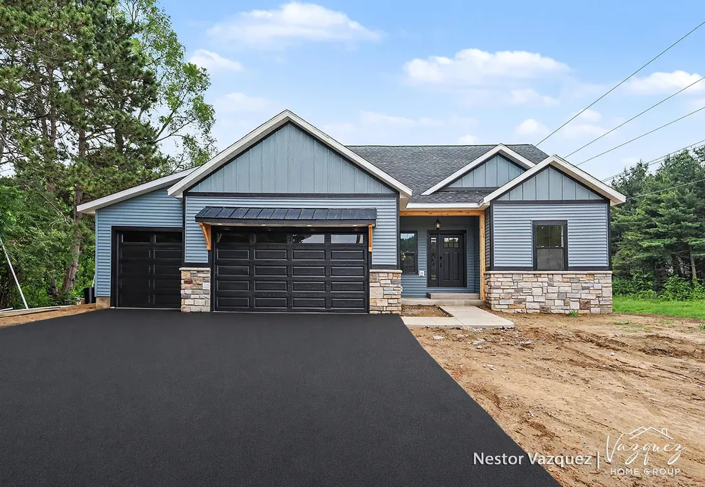 186 9 Mile Road NE Plainfield Charter Township MI 49321