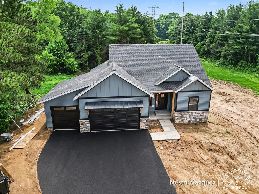 186 9 Mile Road NE Plainfield Charter Township MI 49321