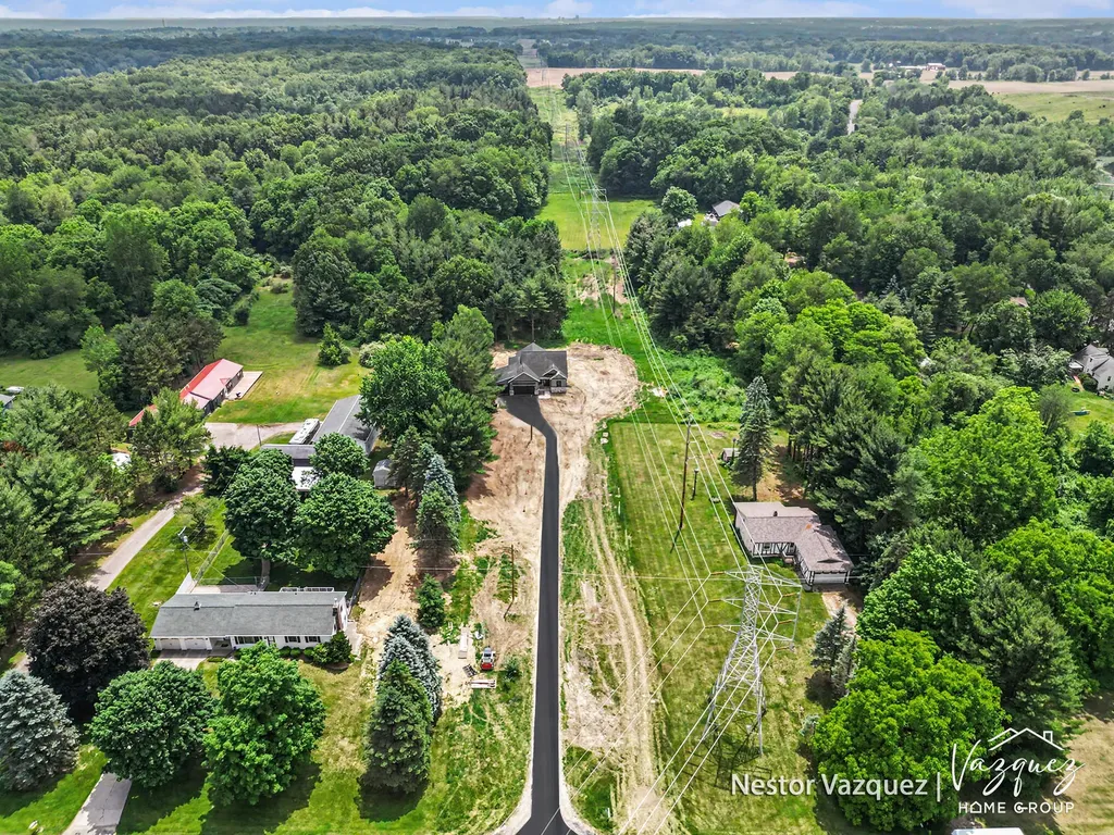 186 9 Mile Road NE Plainfield Charter Township MI 49321