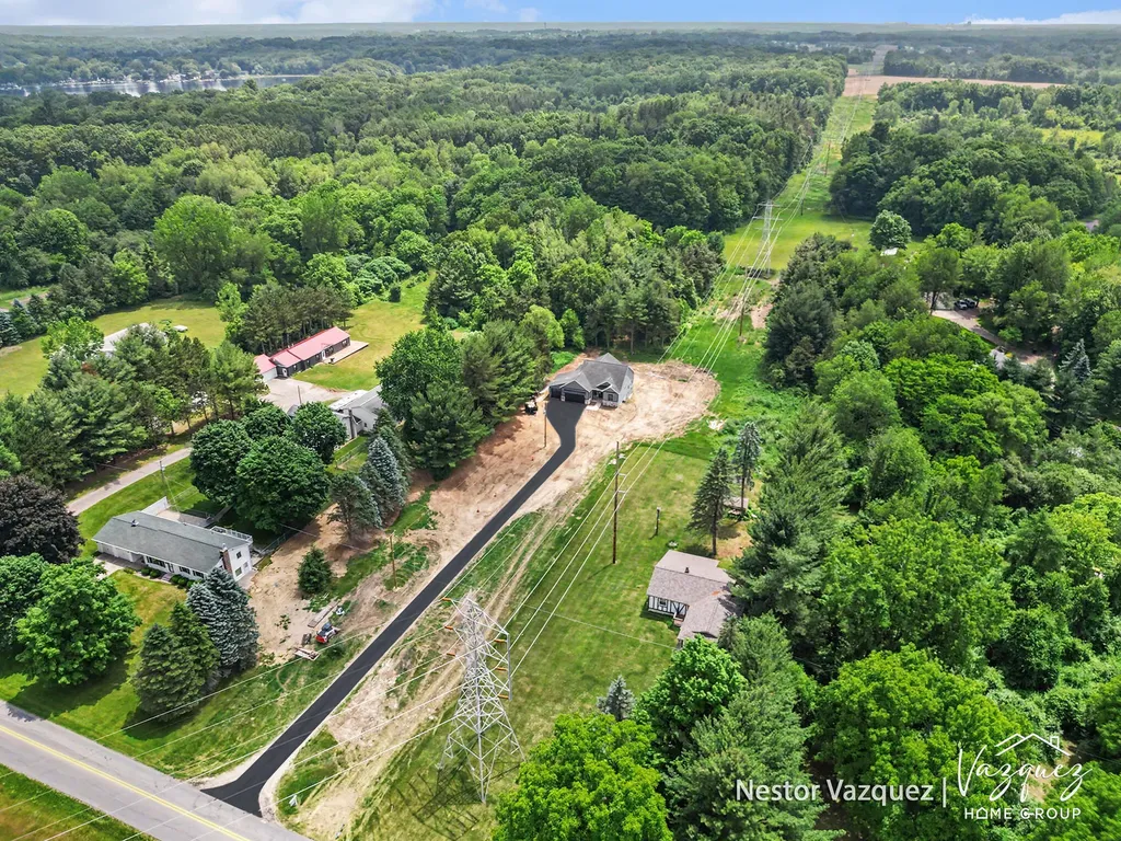 186 9 Mile Road NE Plainfield Charter Township MI 49321