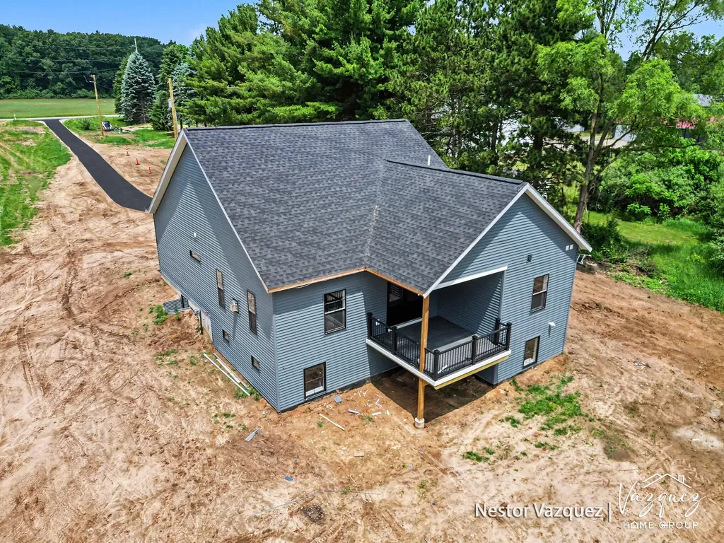 186 9 Mile Road NE Plainfield Charter Township MI 49321