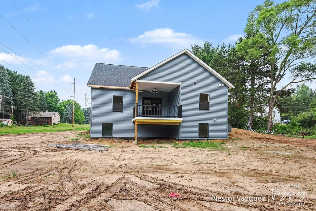 186 9 Mile Road NE Plainfield Charter Township MI 49321
