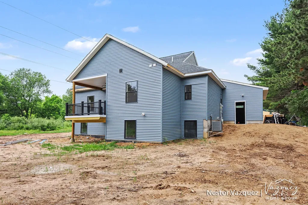186 9 Mile Road NE Plainfield Charter Township MI 49321