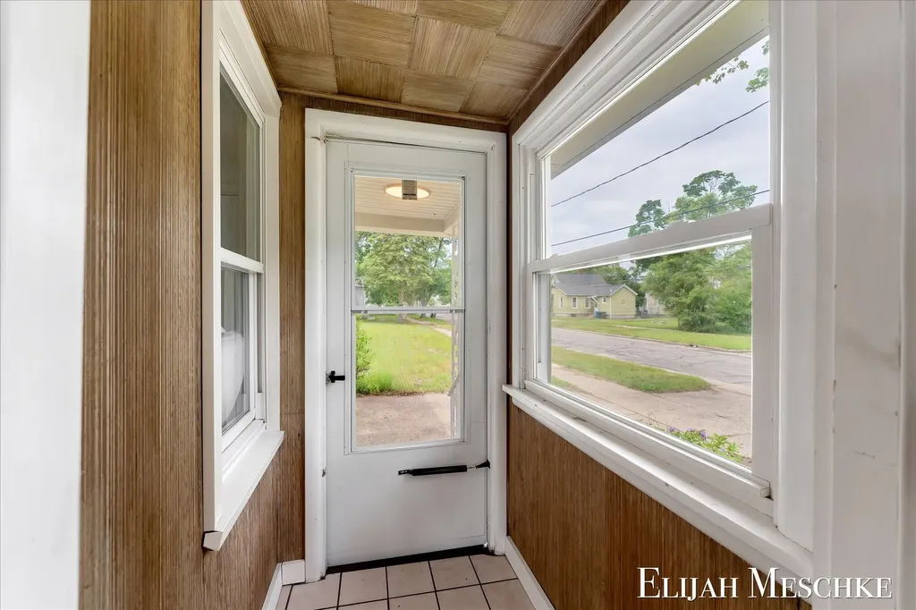 313 Washington Avenue Muskegon City MI 49441