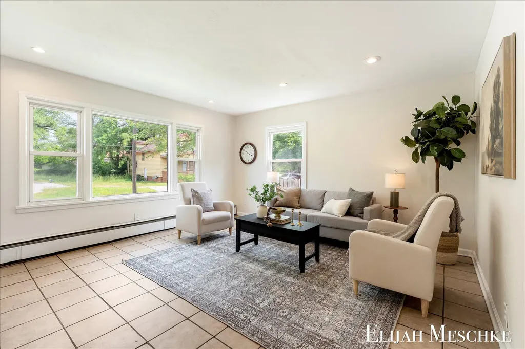 313 Washington Avenue Muskegon City MI 49441