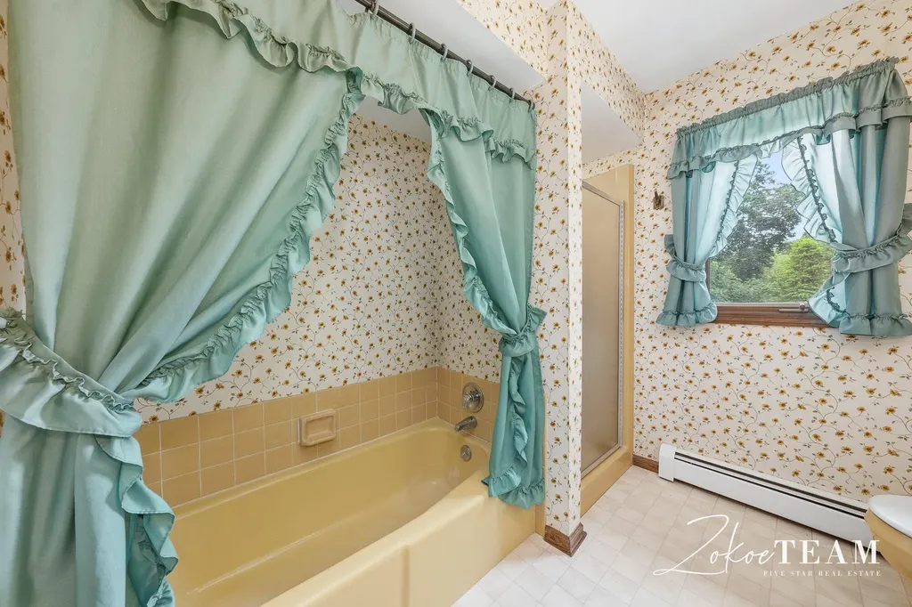 14079 8th Avenue Tallmadge Charter Township MI 49435
