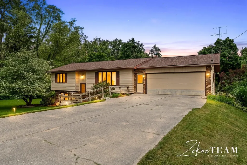 14079 8th Avenue Tallmadge Charter Township MI 49435