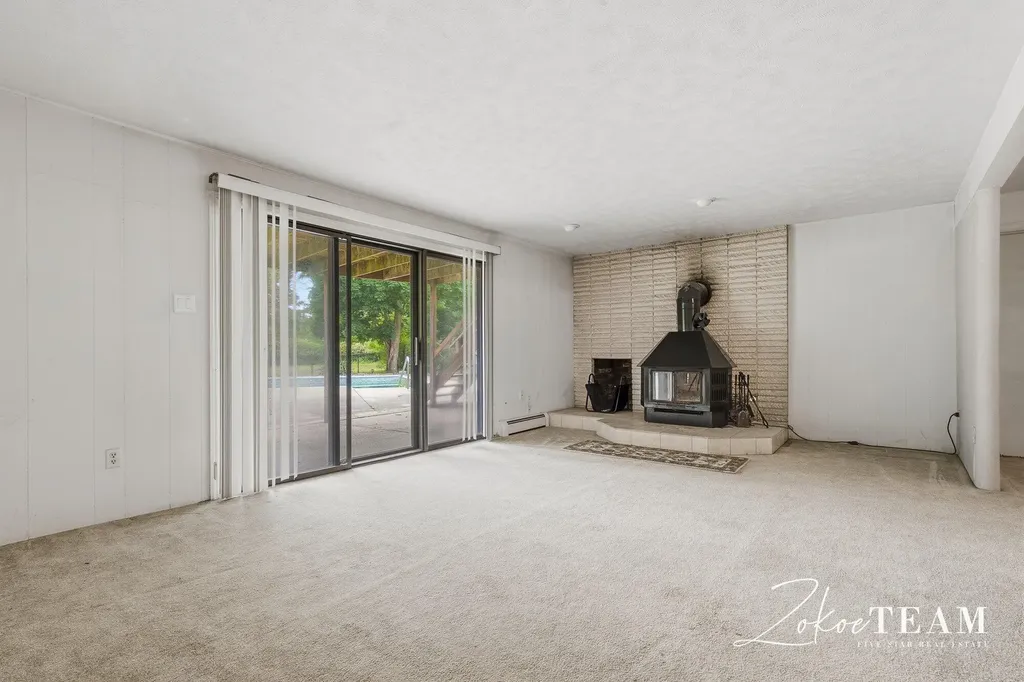 14079 8th Avenue Tallmadge Charter Township MI 49435