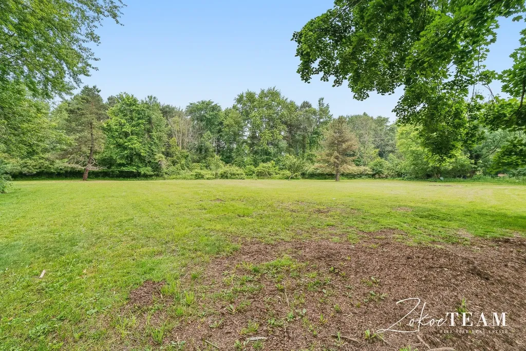 14079 8th Avenue Tallmadge Charter Township MI 49435