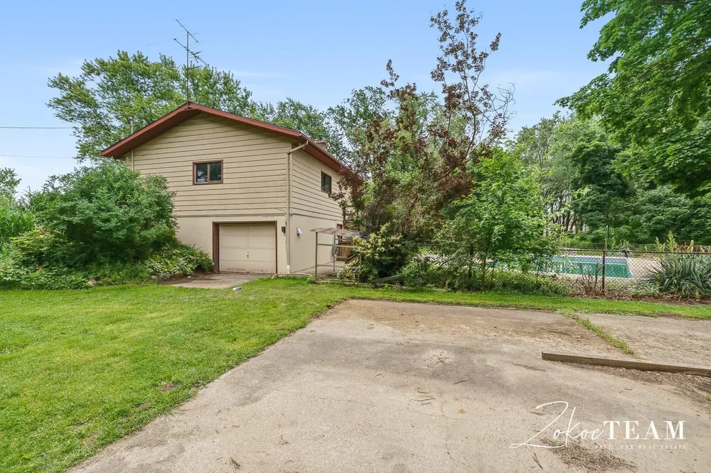 14079 8th Avenue Tallmadge Charter Township MI 49435