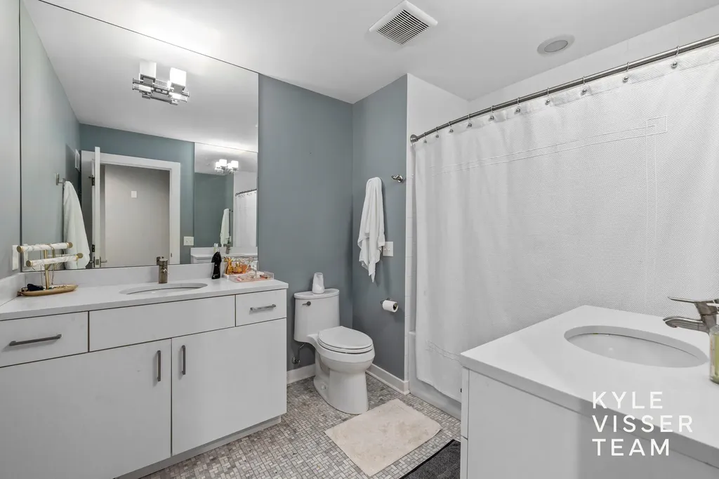 964 Pinecrest Avenue SE East Grand Rapids City MI 49506