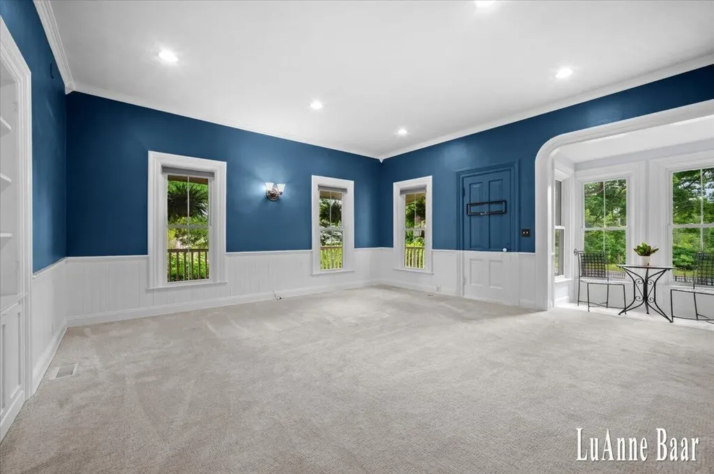 273 W Division Street NE Rockford City MI 49341