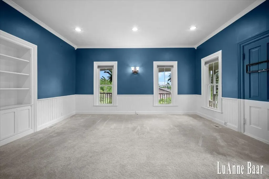 273 W Division Street NE Rockford City MI 49341