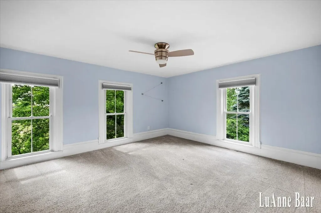 273 W Division Street NE Rockford City MI 49341