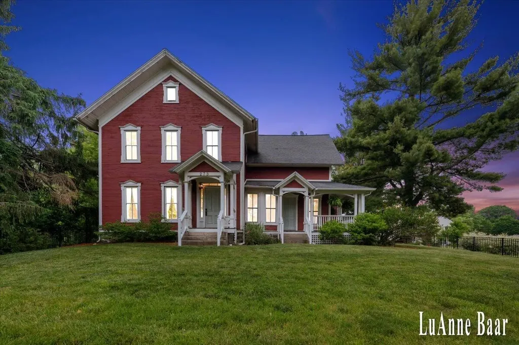 273 W Division Street NE Rockford City MI 49341