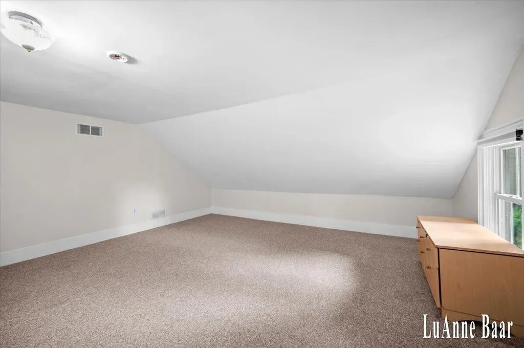 273 W Division Street NE Rockford City MI 49341