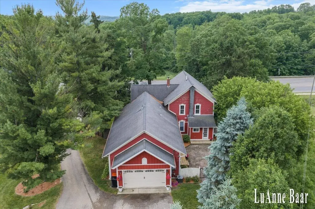 273 W Division Street NE Rockford City MI 49341