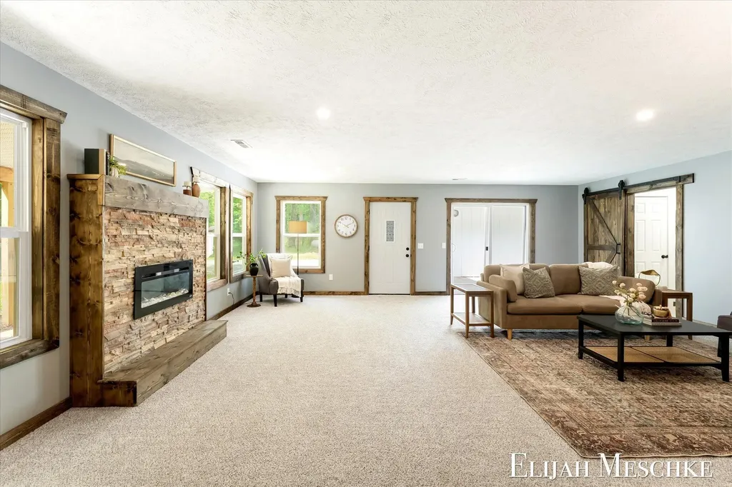 8938 Mackinaw Trail Drive Reynolds Township MI 49329