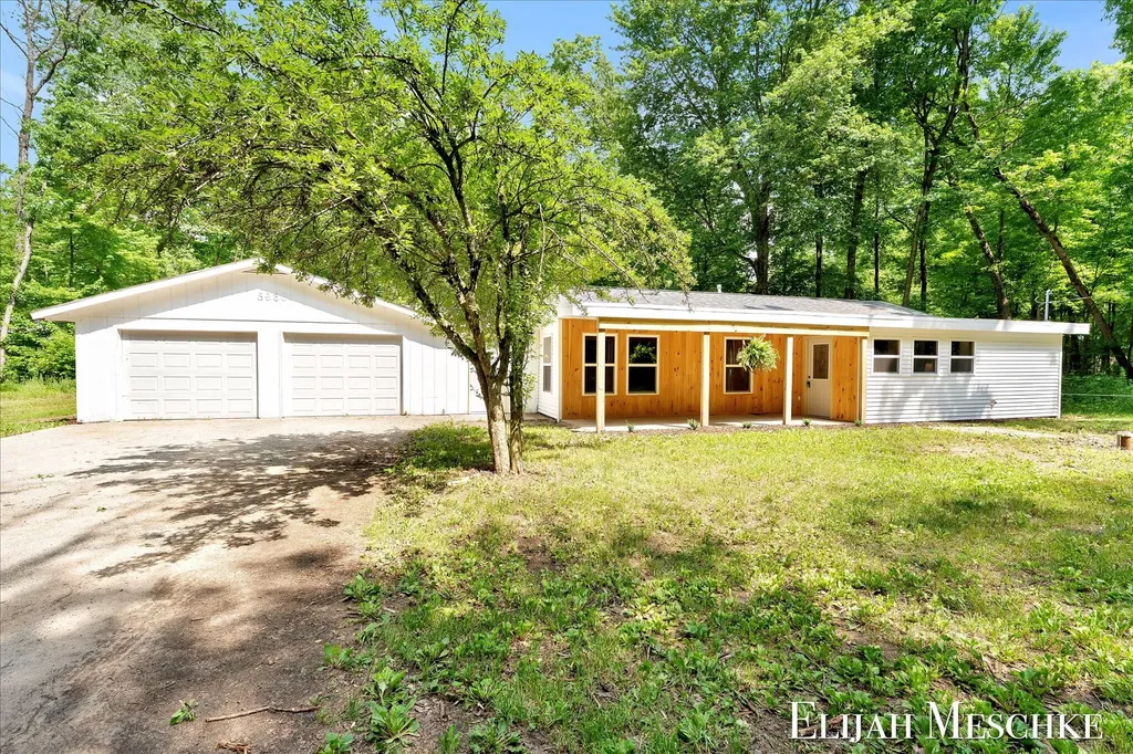 8938 Mackinaw Trail Drive Reynolds Township MI 49329