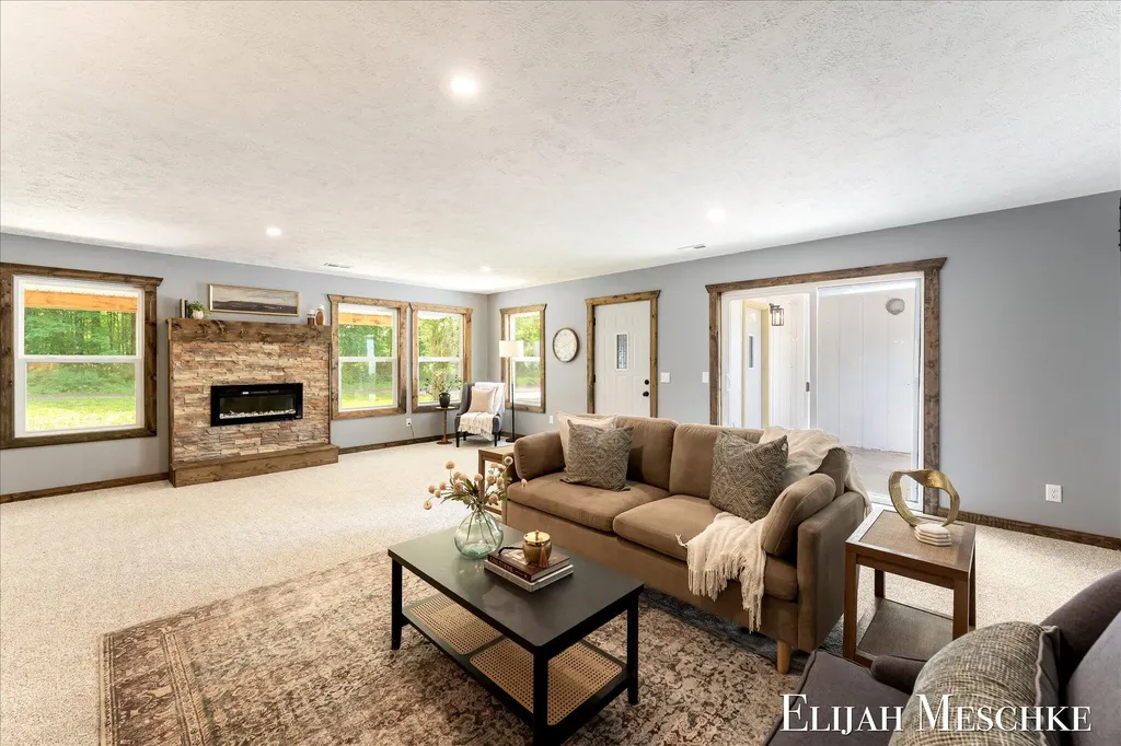 8938 Mackinaw Trail Drive Reynolds Township MI 49329