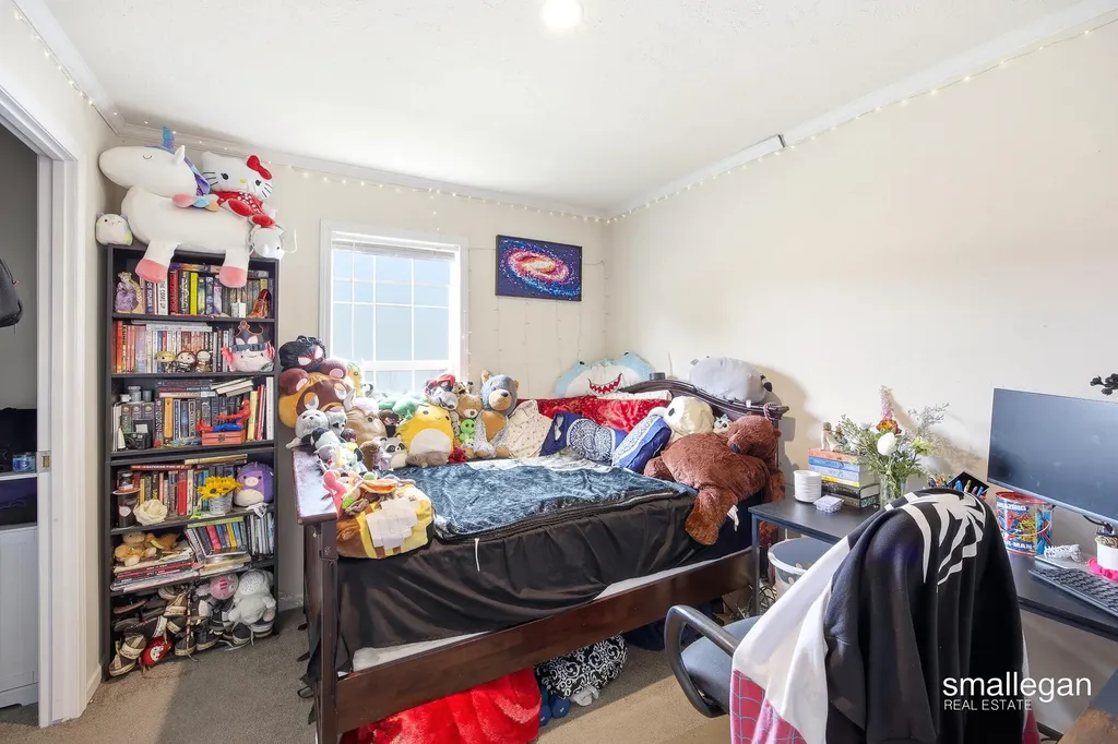 3668 Sun Valley Street NW Walker City MI 49544