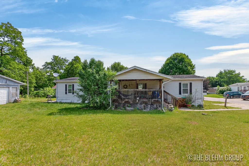 11235 Caron Street SE Lowell Charter Township MI 49331