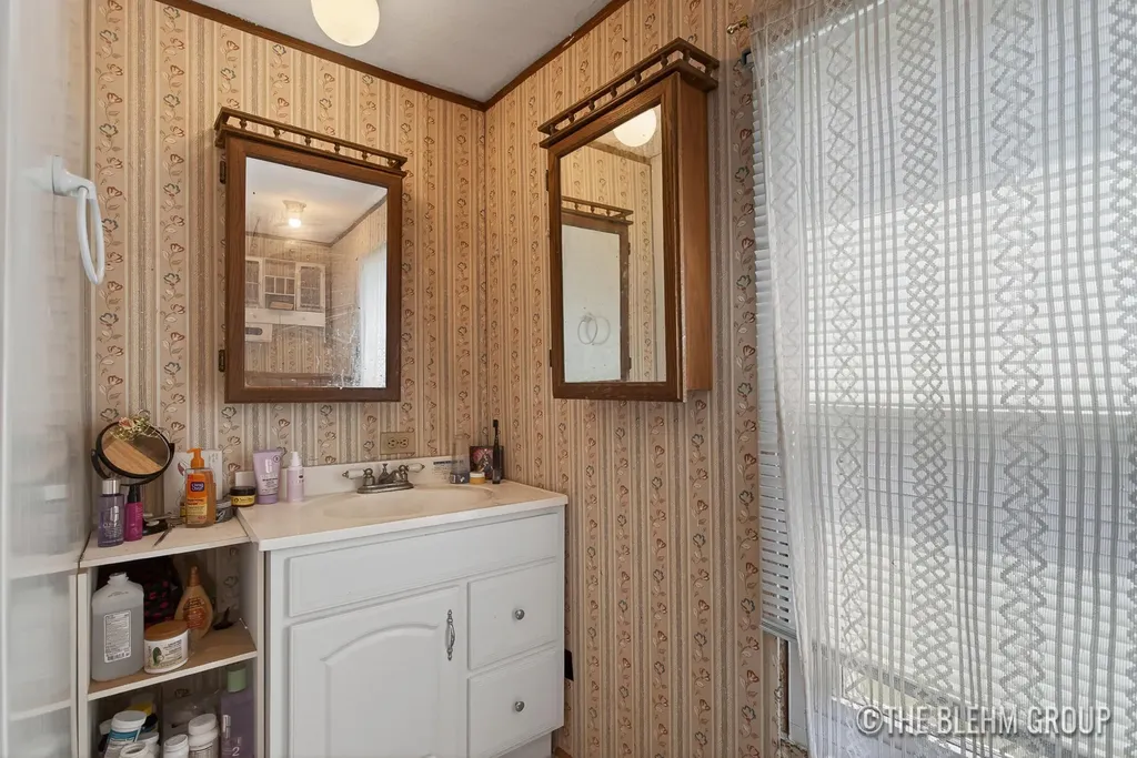 11235 Caron Street SE Lowell Charter Township MI 49331