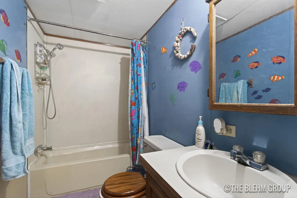 11235 Caron Street SE Lowell Charter Township MI 49331