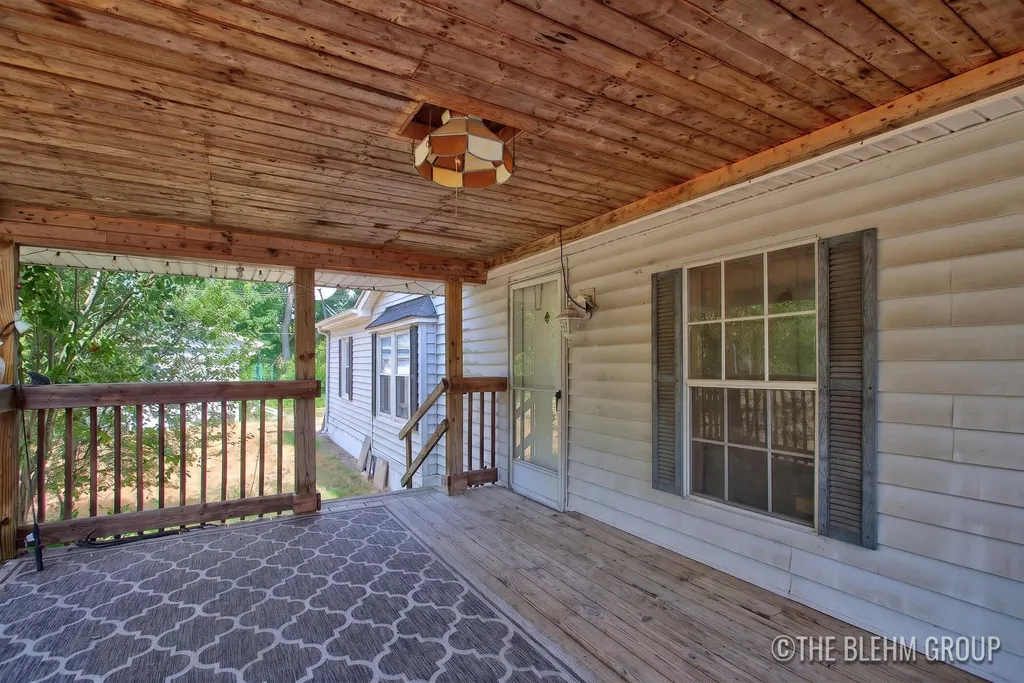 11235 Caron Street SE Lowell Charter Township MI 49331