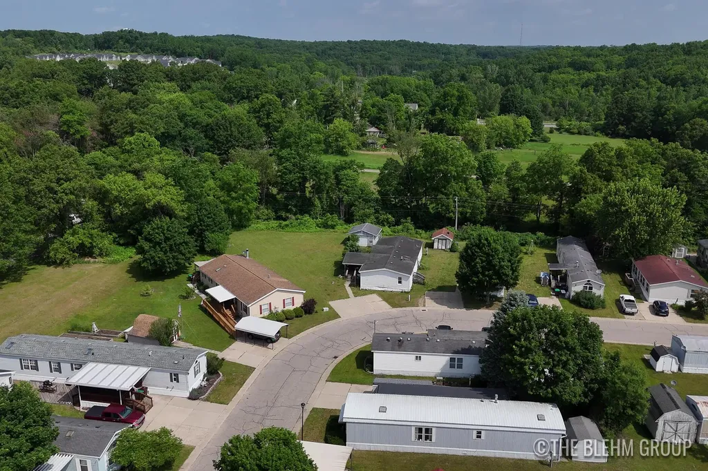 11235 Caron Street SE Lowell Charter Township MI 49331