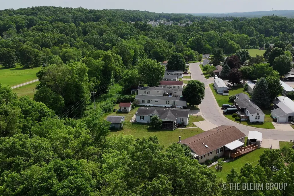 11235 Caron Street SE Lowell Charter Township MI 49331