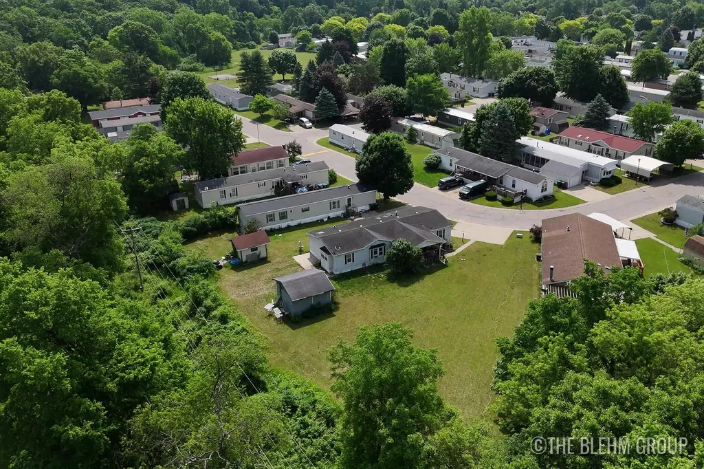 11235 Caron Street SE Lowell Charter Township MI 49331