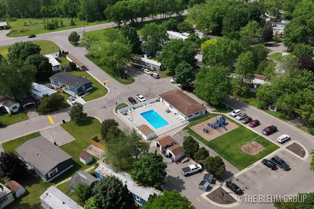 11235 Caron Street SE Lowell Charter Township MI 49331