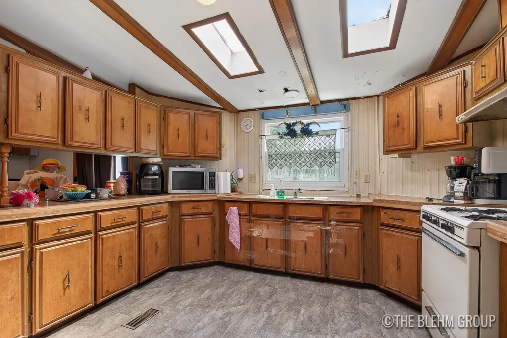 11235 Caron Street SE Lowell Charter Township MI 49331