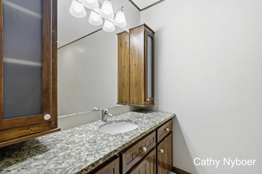 13462 Lakeshore Avenue Grand Haven Charter Township MI 49417