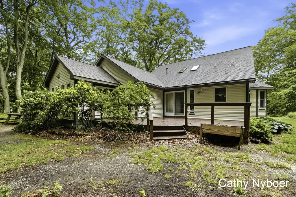 13462 Lakeshore Avenue Grand Haven Charter Township MI 49417