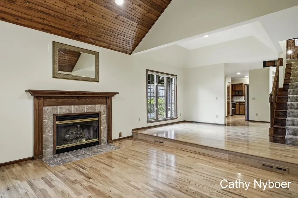 13462 Lakeshore Avenue Grand Haven Charter Township MI 49417