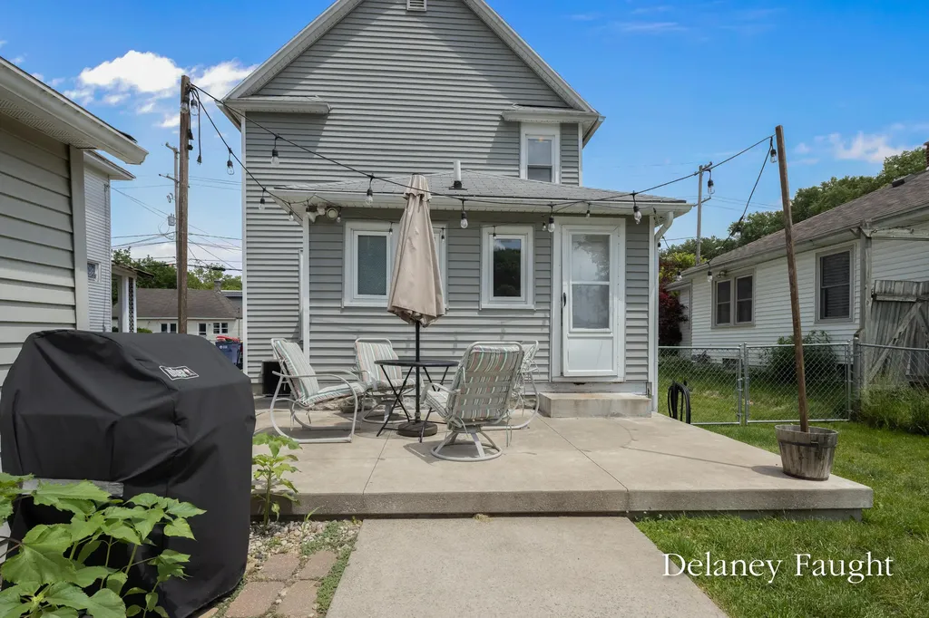 717 Garfield Avenue NW Grand Rapids City MI 49504