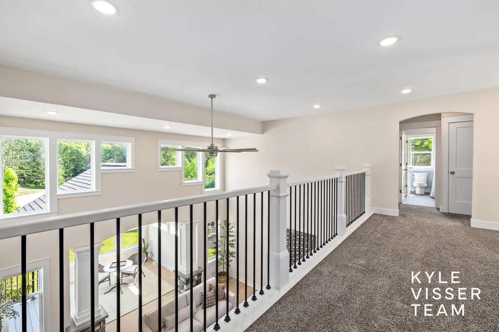 69 Lakeside Drive SE Grand Rapids Charter Township MI 49506