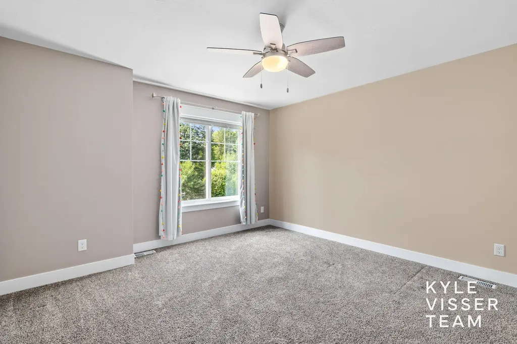 69 Lakeside Drive SE Grand Rapids Charter Township MI 49506