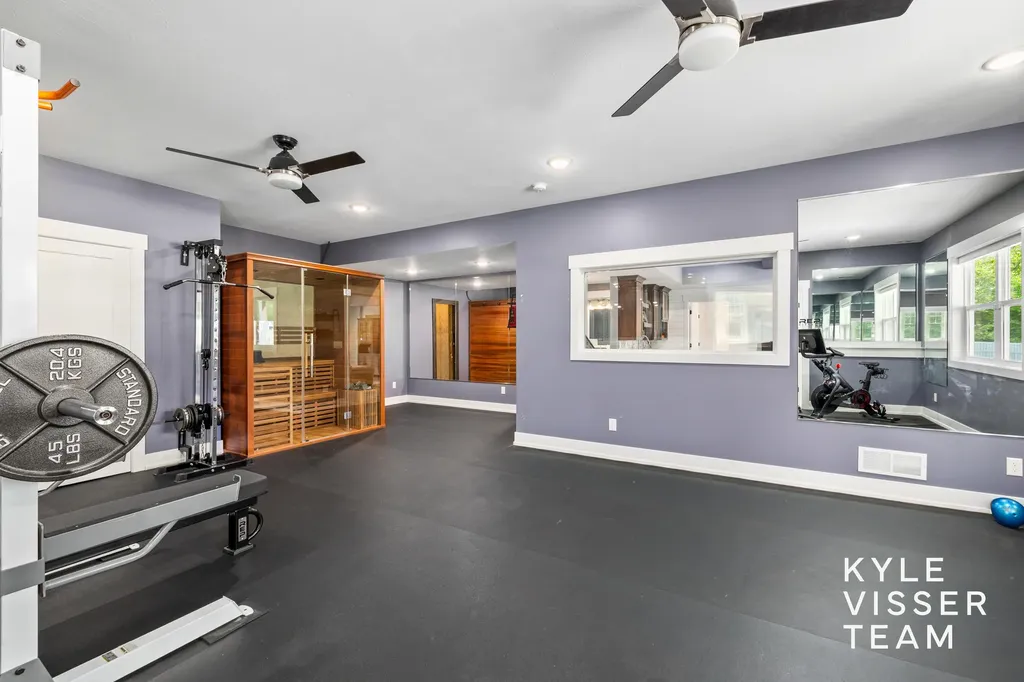 69 Lakeside Drive SE Grand Rapids Charter Township MI 49506