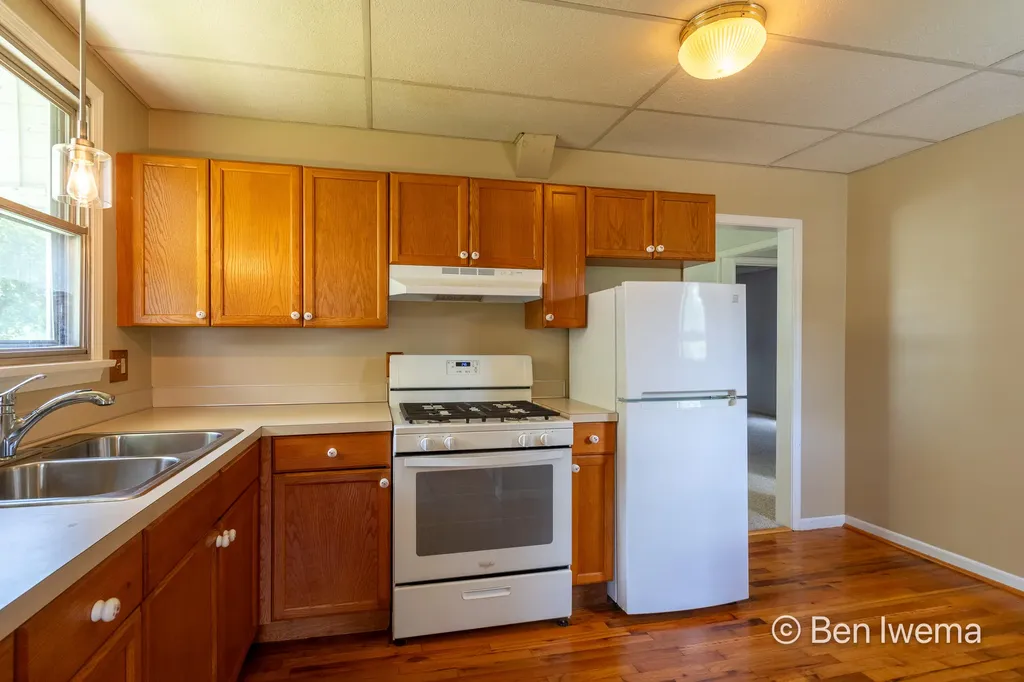 3710 Oriole Avenue SW Wyoming City MI 49509