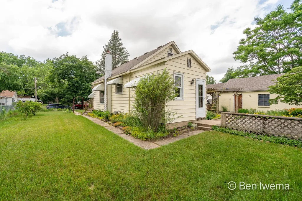 3710 Oriole Avenue SW Wyoming City MI 49509