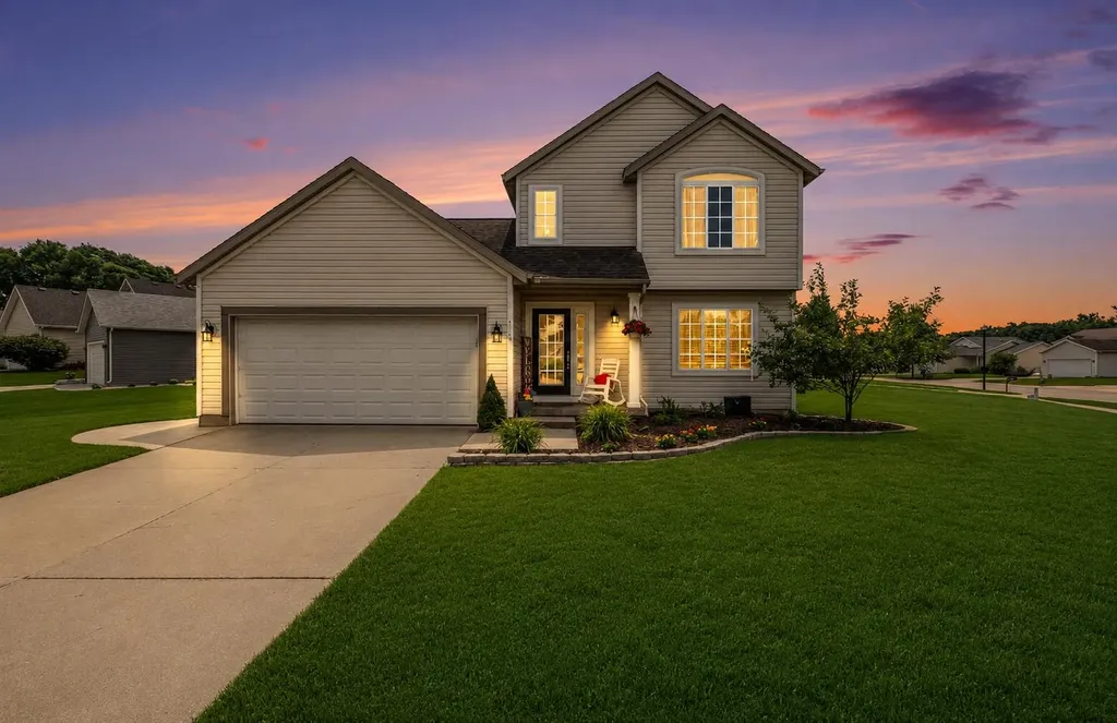 730 Splitrail Avenue NW Grand Rapids City MI 49504