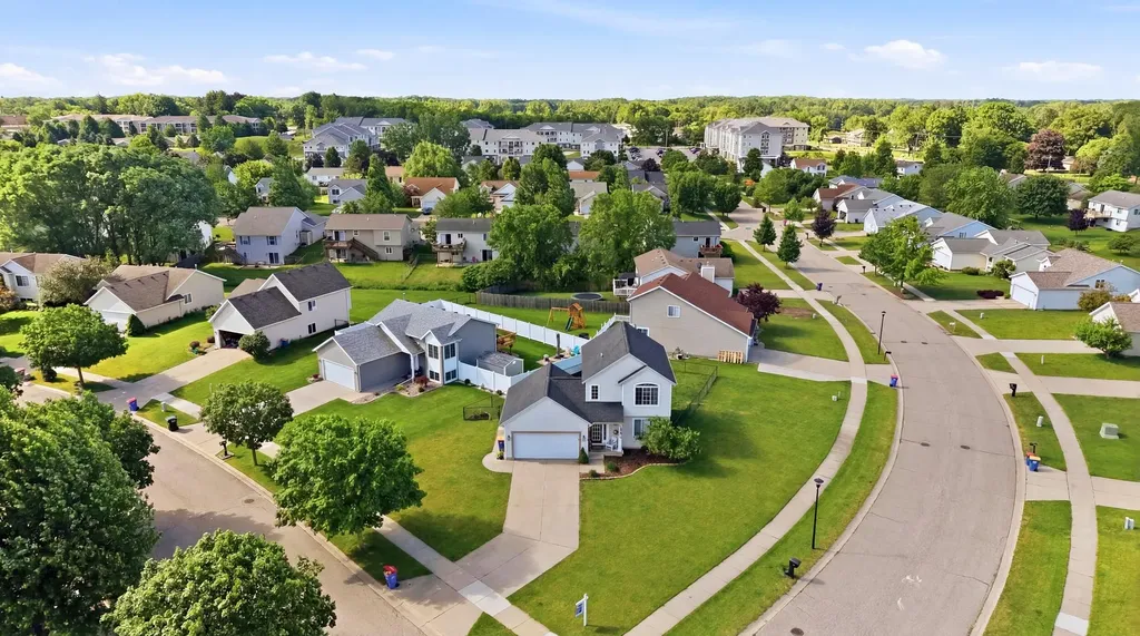730 Splitrail Avenue NW Grand Rapids City MI 49504