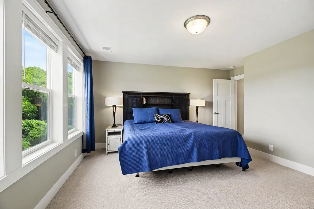 3383 Kings River Street SW Wyoming City MI 49418